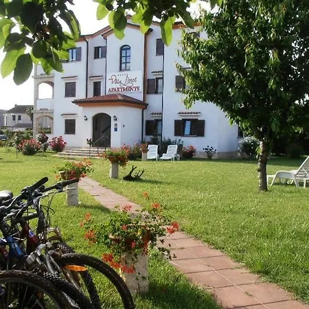 Apartment In With Loggia, Air Condition, Wifi